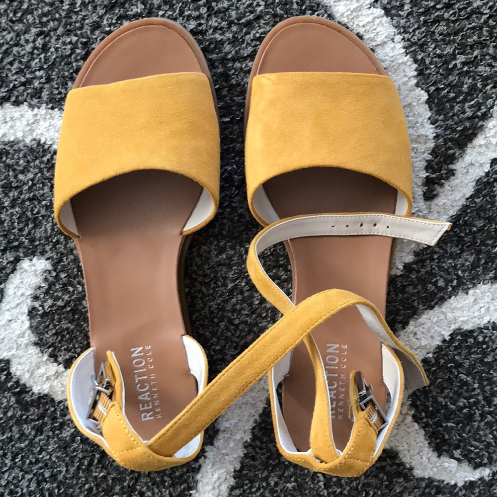 NWOT Kenneth Cole “Jolly” size 7.5